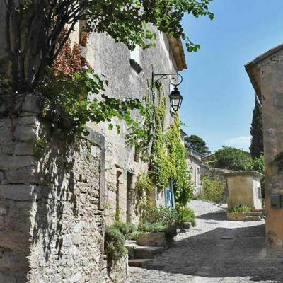 Le VILLAGE DE BONNIEUX